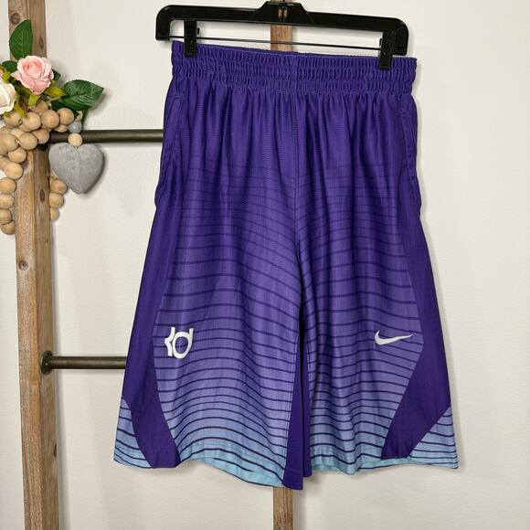 Nike Kevin Durant Mens Purple Basketball Shorts Size Medium - Picture 1 of 8